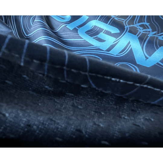 UV-Hooded T-Shirt Hot Spot Design Ocean Performance Bathymetrie