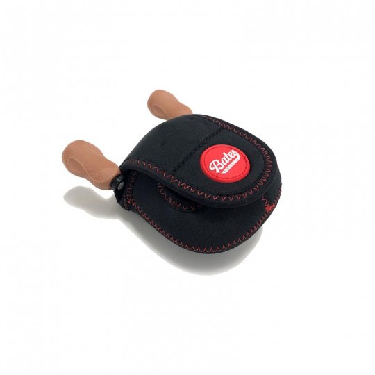 Carrete casting Bates Hundo