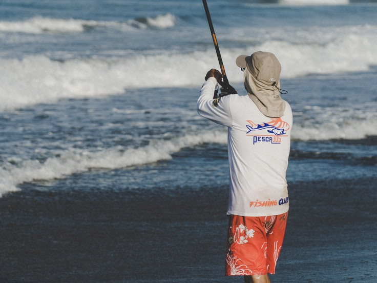 Illustration of the article Which fishing rod is right for surfcasting?