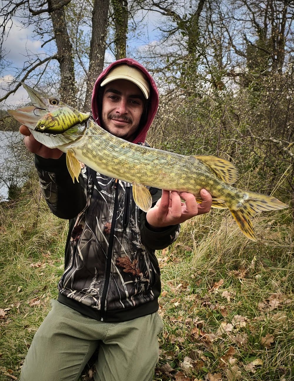 pêche du brochet avec hameçon
