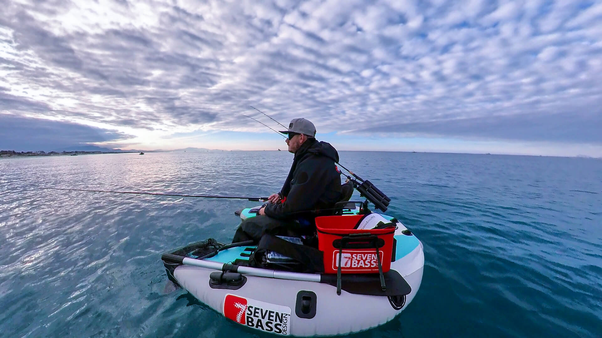 float tube sur l'eau